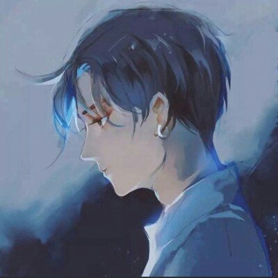 货车压实线右转 央视点名表扬